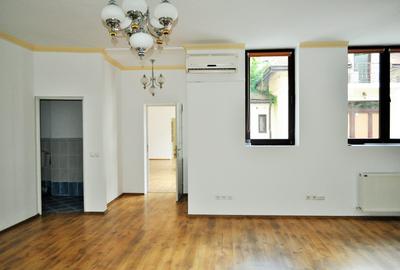 Birou, de 120 mp, în Dacia - 2