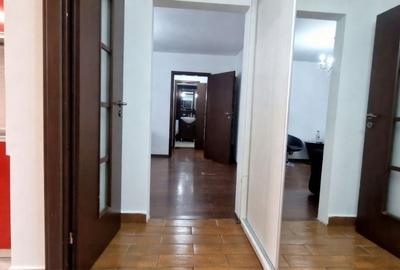 Apartament cu 3 camere semidecomandat în Valea Oltului - 5