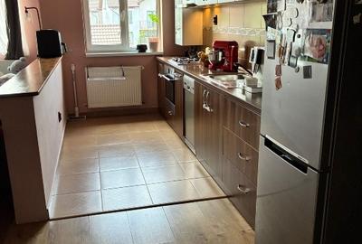 Apartament cu 3 camere decomandat în Florești - 4