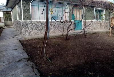 Casa la tara  de vanzare in Sitaru, teren de 675 mp, suprafata casa de 90 mp - 1