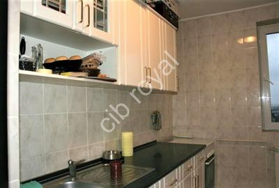 Vând apt. 2 cam. Bd. Ion Mihalache,sector 1, vis a vis metrou 1 Mai, renovat. - 9
