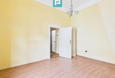 Apartament cu 3 camere semidecomandat în Central - 8