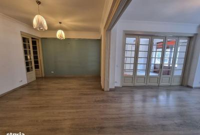 Apartament cu 4 camere în Unirii - 8