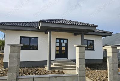 Casa de vanzare in lazuri - 3