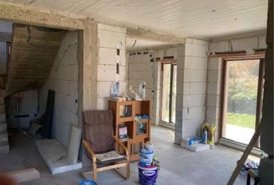 Casă cu 4 camere în Central - 5