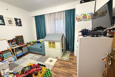 Apartament cu 4 camere decomandat în Central - 3