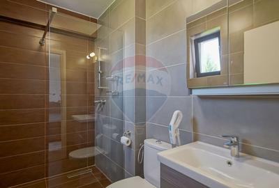 Apartament modern 3 camere clasa A  cu garaj  inchis la parter 21mp - 10