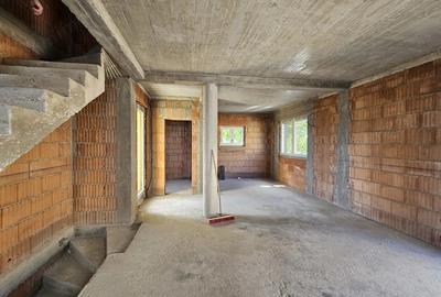 SAD la parter. Apartament cu 3 camere la Etaj si Mansarda! - 2