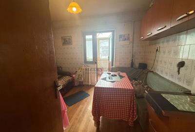 Apartament cu 3 camere decomandat, mobilat în Rahova - 8