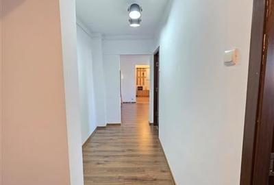 3 camere - centrala termica - 1 Decembrie - Titan - 9