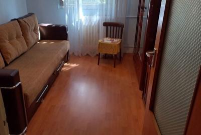 Apartament cu 3 camere semidecomandat în Berceni - 6