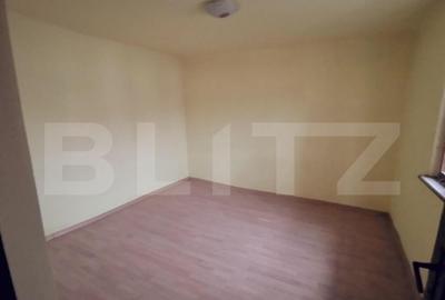 Teren 1000 mp si casa renovabila 85 mp, la strada brestei cu - 7
