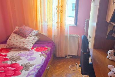 Vand apartament cu 2 camere in Deva, zona Dacia, etaj 2, mobilat, - 1