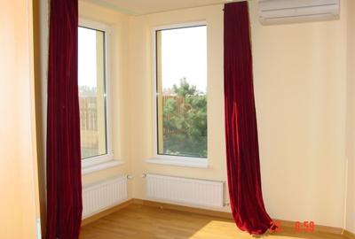 NOU! Vila EXCLUSIVISTA, 5 camere, curte GENEROASA,COMISION 0 - 6