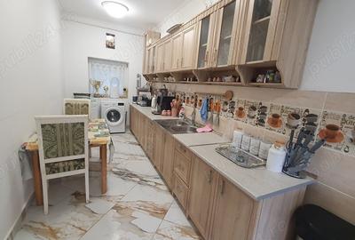 Casă cu 2 camere cu Teren 1000 Mp în Central - 4