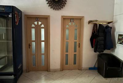 Spațiu comercial, de 280 mp, în Central - 3