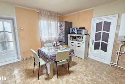 Casă cu 4 camere cu Teren 1011 Mp în Vânători - 6