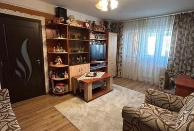 Apartament 2 camere-metrou Timpuri Noi