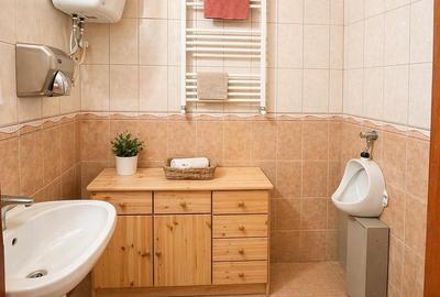 Apartament cu 4 camere în Central - 9