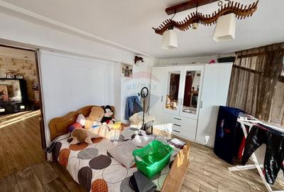 Casă cu 4 camere cu Teren 1076 Mp în Unirea - 13