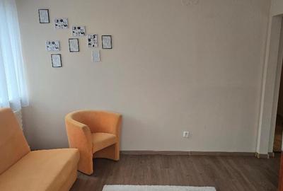 Inchiriez apartament 2 camere decomandat in Deva, zona Gojdu, etaj 2, - 3