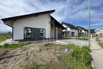 Casă pe un singur nivel INDEPENDENTĂ ENERGETIC - Cartier NOU - 3