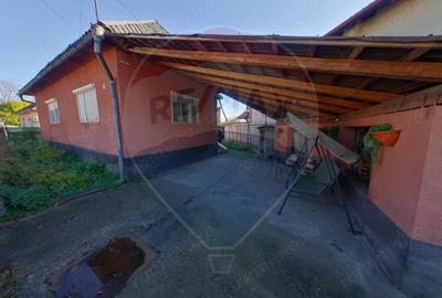 Casa cu 5 camere de vanzare, str. Cri?an - 13