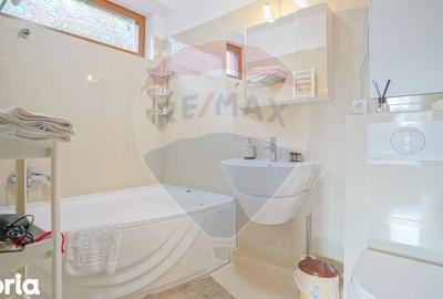 Apartament cu 3 camere, mobilat în Schei - 10