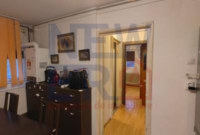 Apartament cu 2 camere de vanzare Piata Delfin - 4