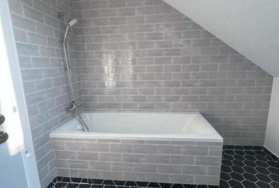 Apartament cu 3 camere decomandat în Dumbrăvița