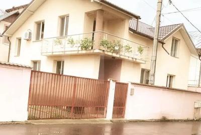 Casă cu 4 camere cu Teren 209 Mp în Micro 2 - 2