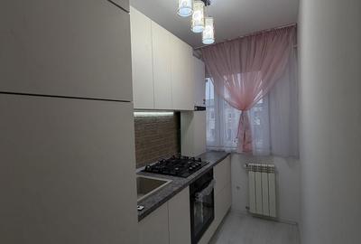 Apartament cu 2 camere nedecomandat în Micro 15 - 2