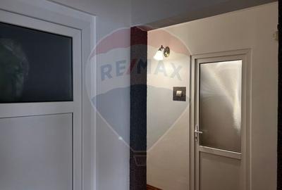 Spațiu comercial, de 100 mp, în Republicii - 4