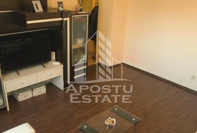 Apartament cu 3 camere, decomandat, centrala proprie, zona Bucovina - 3