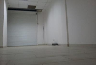 Spațiu comercial, de 200 mp, în Central - 12