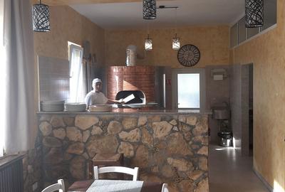Spațiu comercial, de 650 mp, în Târgu Frumos - 1