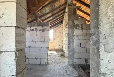 Casă cu 4 camere cu Teren 420 Mp în Cernele - 6