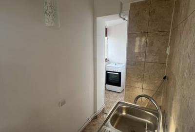 Garsoniera spatioasa, Ultracentral - 4