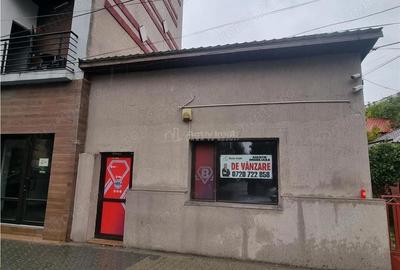 Spațiu comercial, de 42 mp, în Central - 4