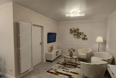 Apartament cu 3 camere semidecomandat în Central - 1