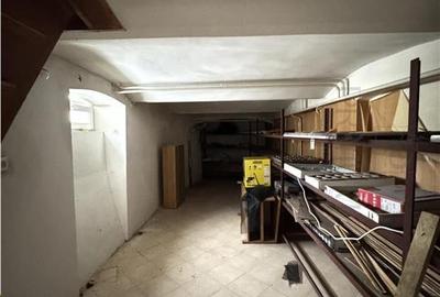 Casă individuală cu 10 camere cu Canalizare în Lunei - 15