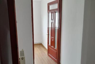 Apartament doua camere deco renovat complet Mioritei, etaj patru liber - 1