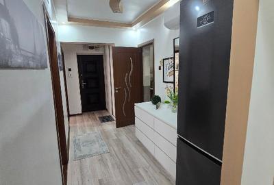 Apartament cu 3 camere decomandat în Negru Vodă - 2