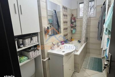 Apartament cu 4 camere decomandat, mobilat în Titan - 1