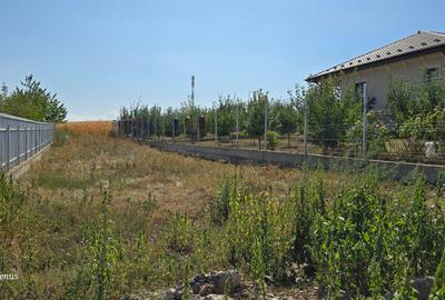 Loc de casa la Zaicesti - 2
