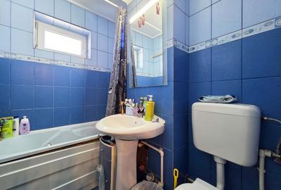 Apartament cu 2 camere de vanzare, mobilat si utilat, centrala pe gaz, zona CET - 9