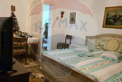 Casă cu 5 camere cu Teren 816 Mp în Central - 4