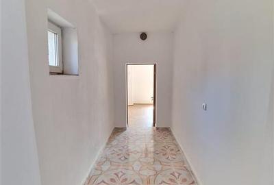 Casă cu 3 camere cu Teren 933 Mp în Sălard - 11