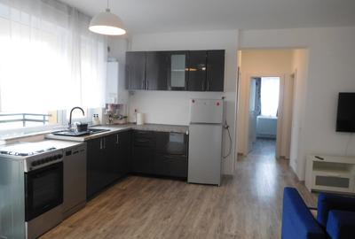 Chirie in apartament 3 camere, Centru - 1