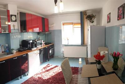 Apartament cu 3 camere decomandat în Buzaului - 11